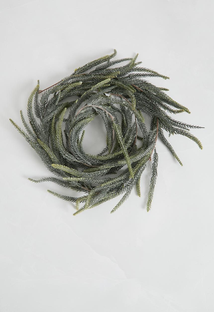 H&S - Leafy garland - frosted
