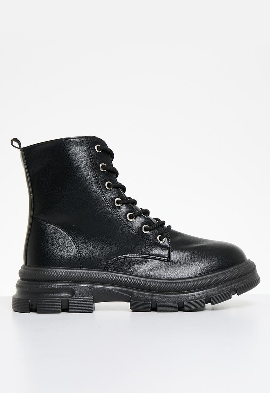 Superbalist - Athena lace up boot - black