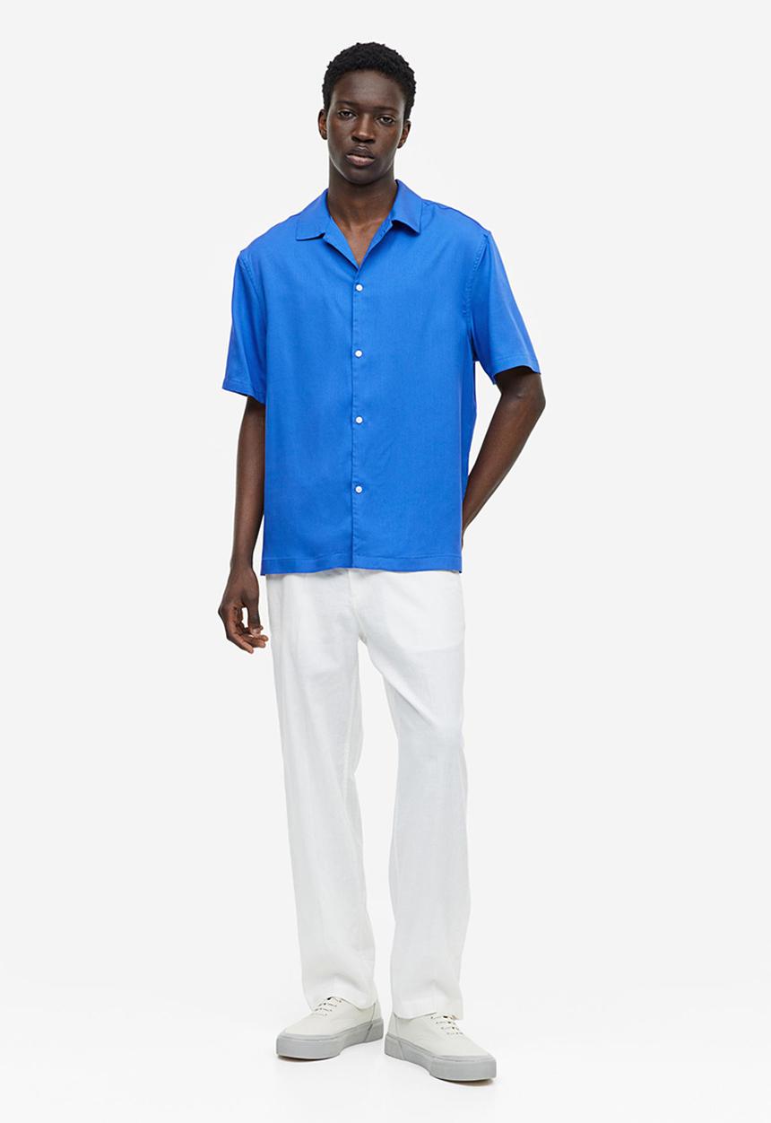 H&M - Regular fit short-sleeved lyocell shirt - bright blue