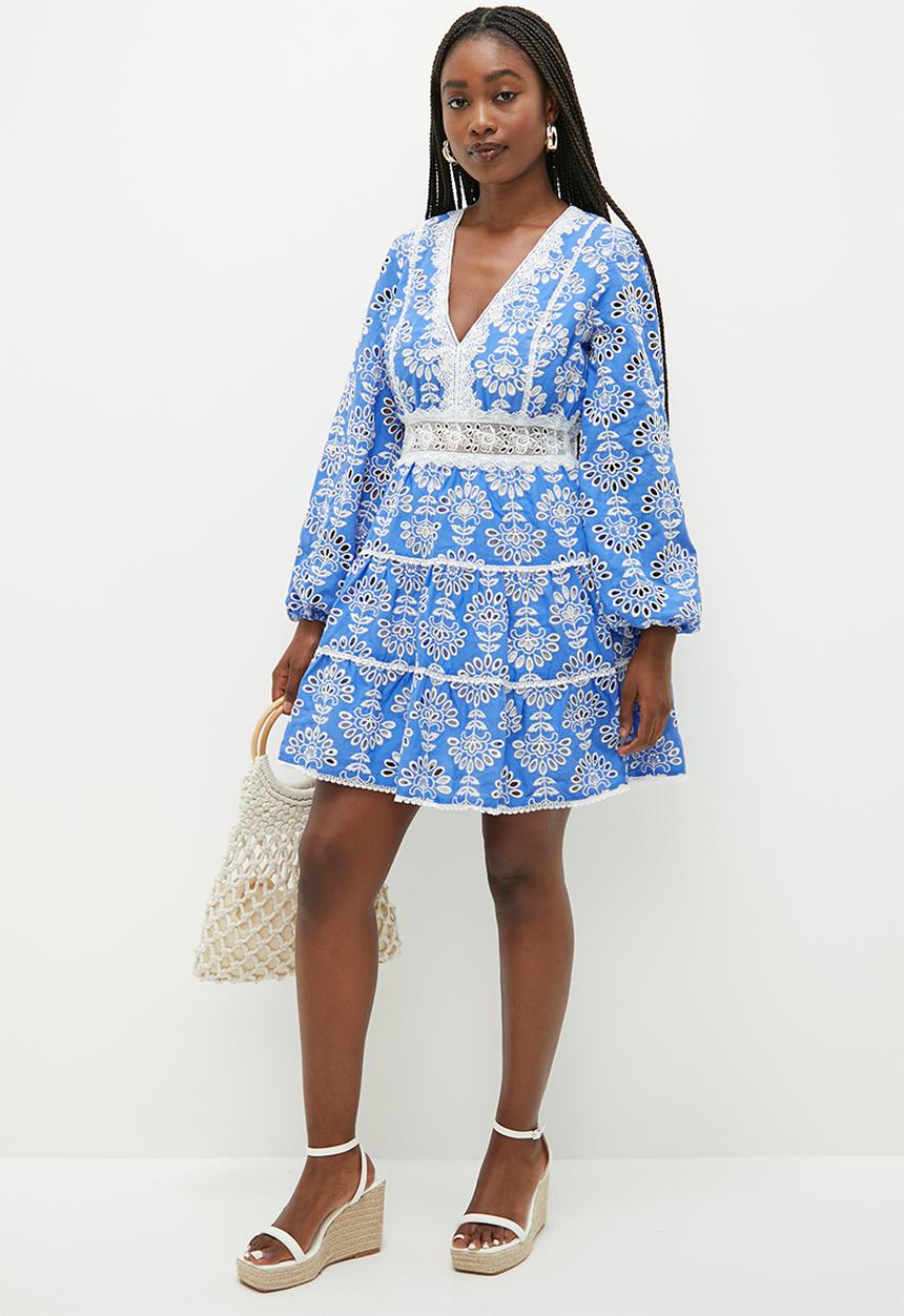 GUESS - Long sleeve isla emb dress - clearly blue 