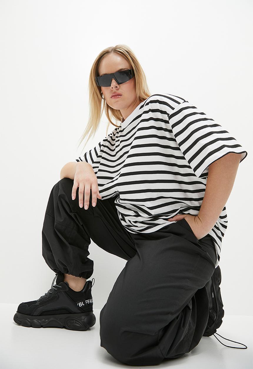 Blake - Striped Oversize Tee - Black & White