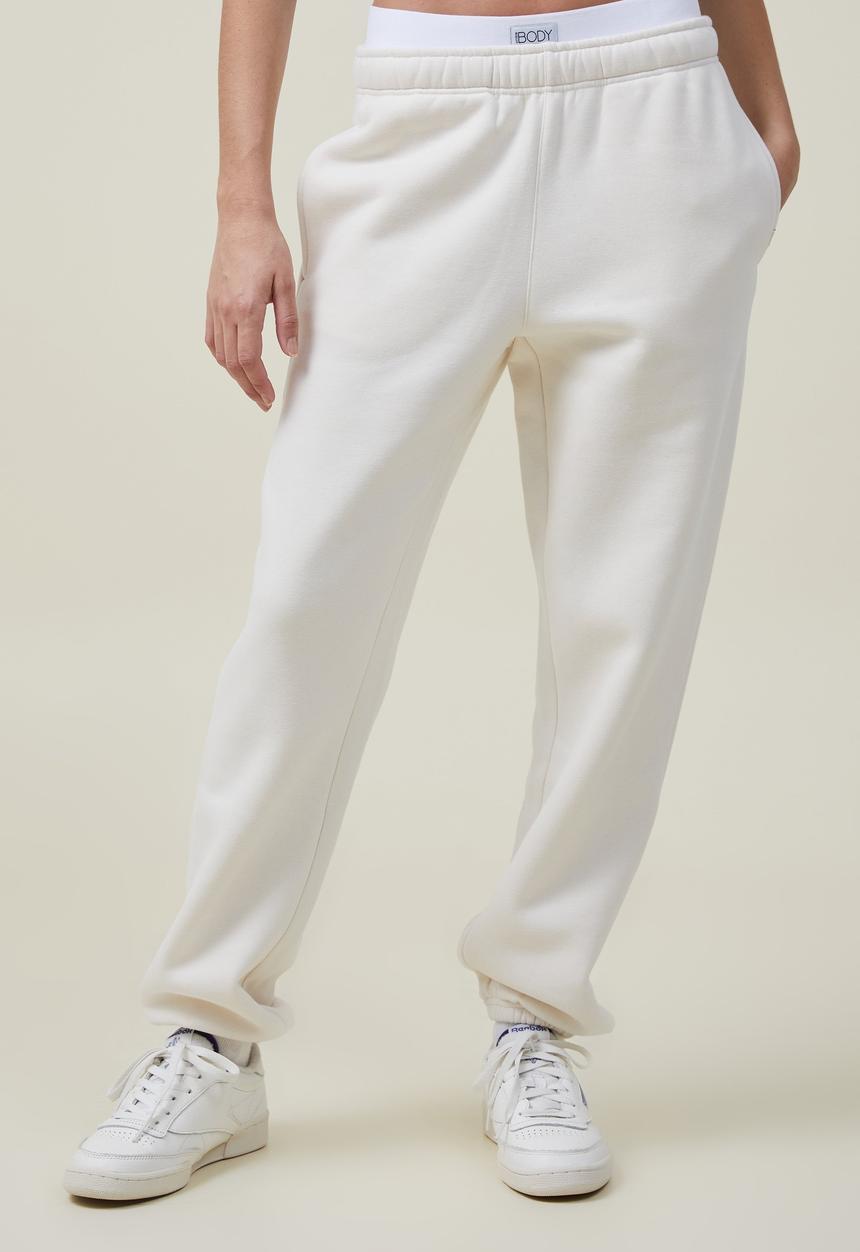 Cotton On - Plush Essential Gym Trackpant - Coconut Milk