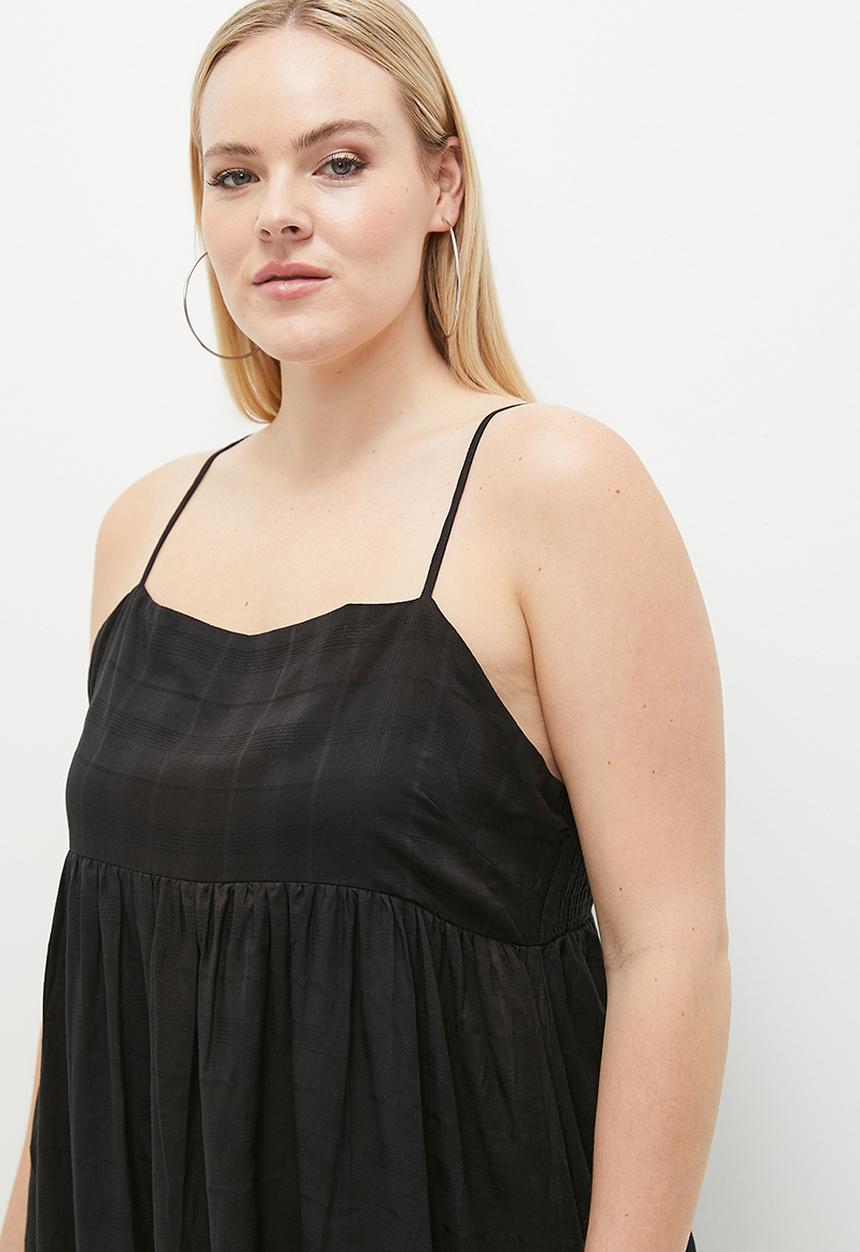 Cotton On - Plus tilly textured maxi dress - black