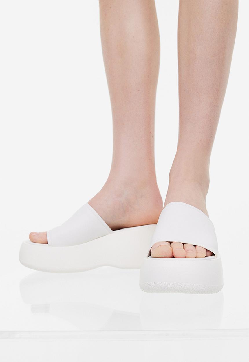 H&M - Chunky platform sandals - white