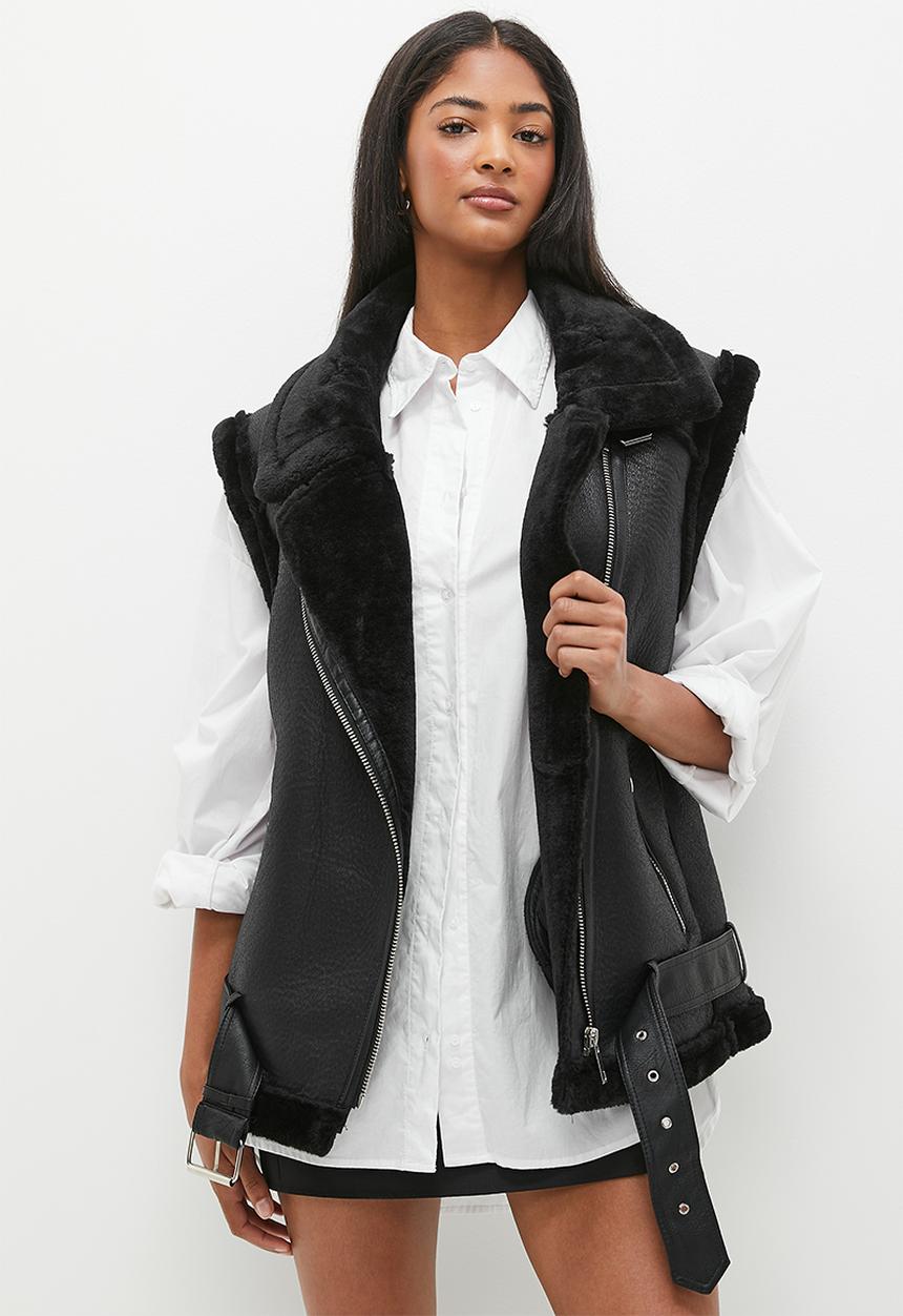 dailyfriday - Sleeveless faux fur trim aviator - black