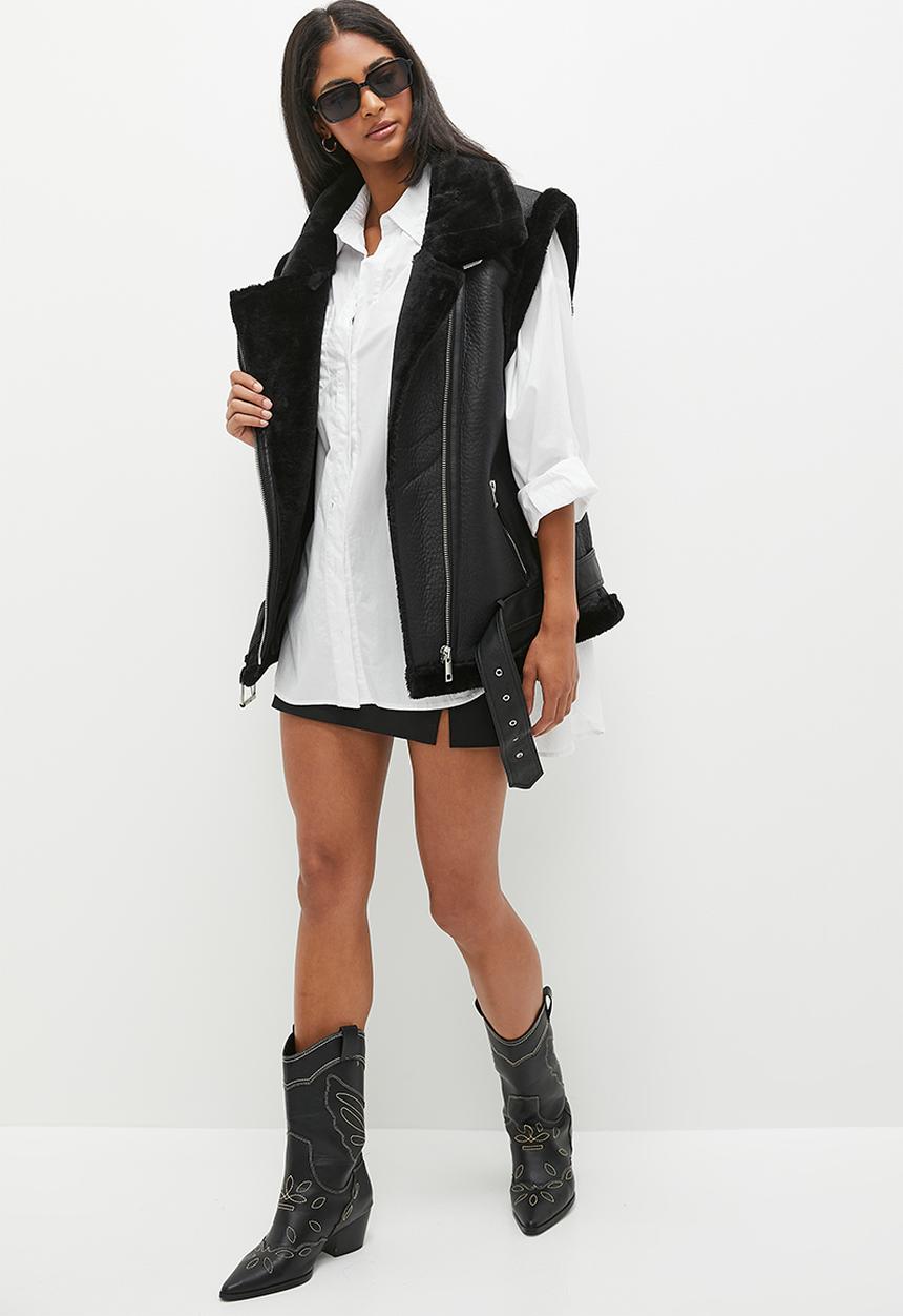 dailyfriday - Sleeveless faux fur trim aviator - black