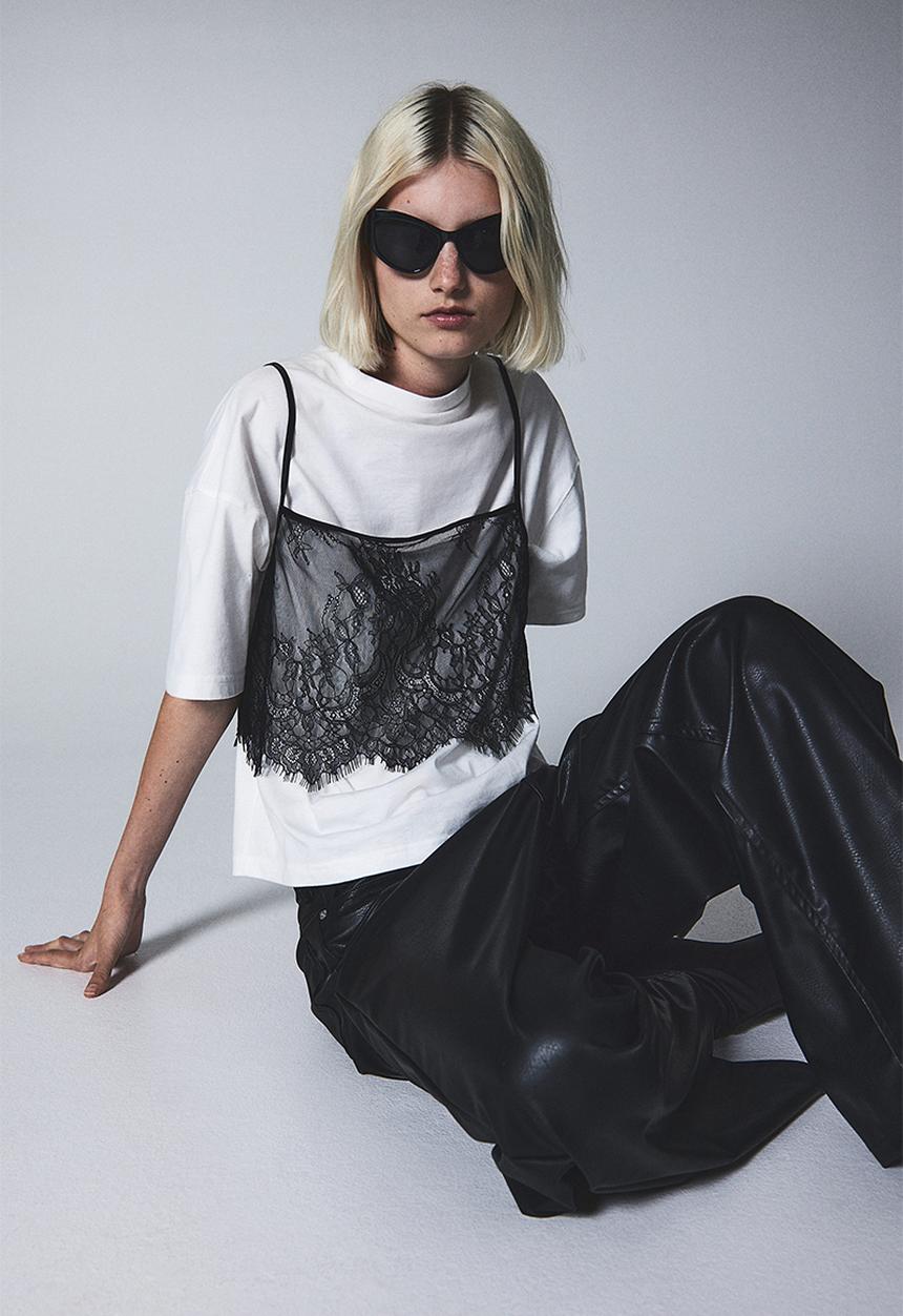 H&M - Lace crop top - black