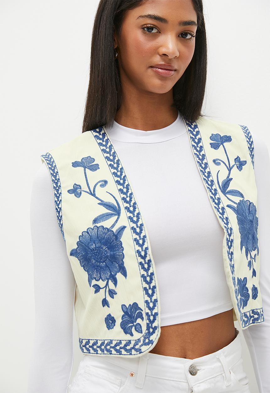 dailyfriday - Embroidery waistcoat - ecru & blue