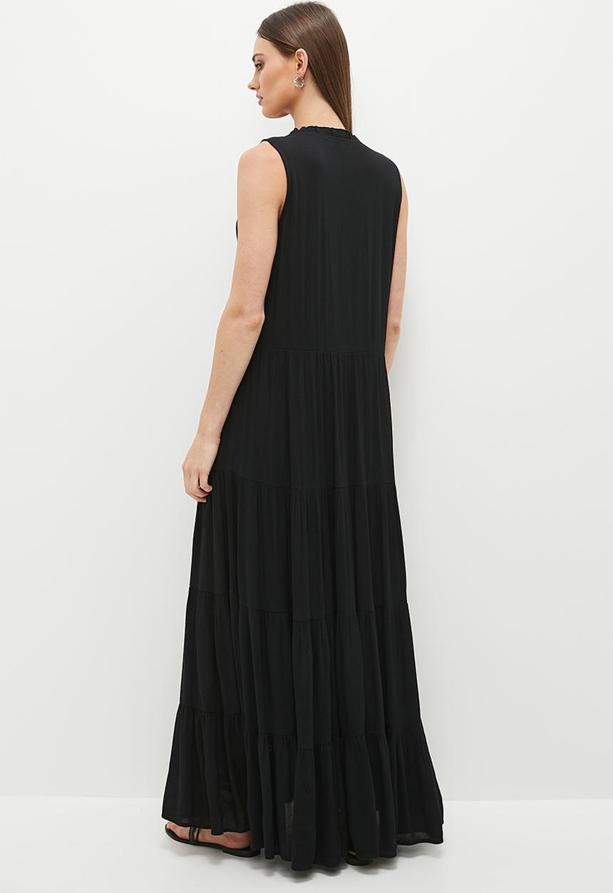 edit - Embroidery tiered dress with tassel trim - black & milk