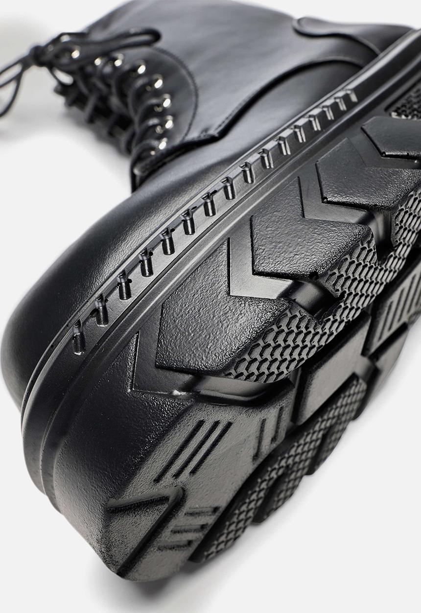 Koi Footwear - Talwar chunky stomper boot - black