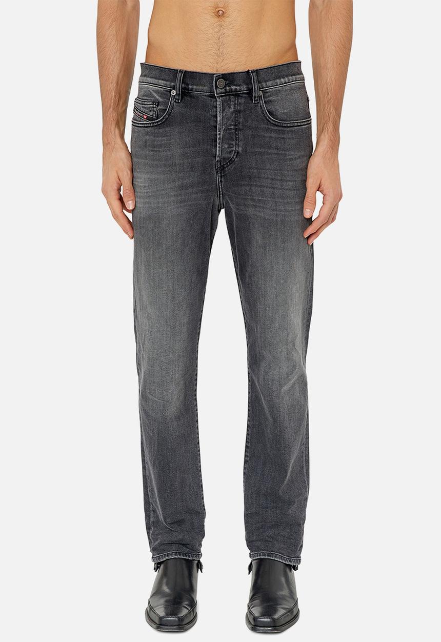 Diesel  - 2020 D-viker l.32 trousers - black 