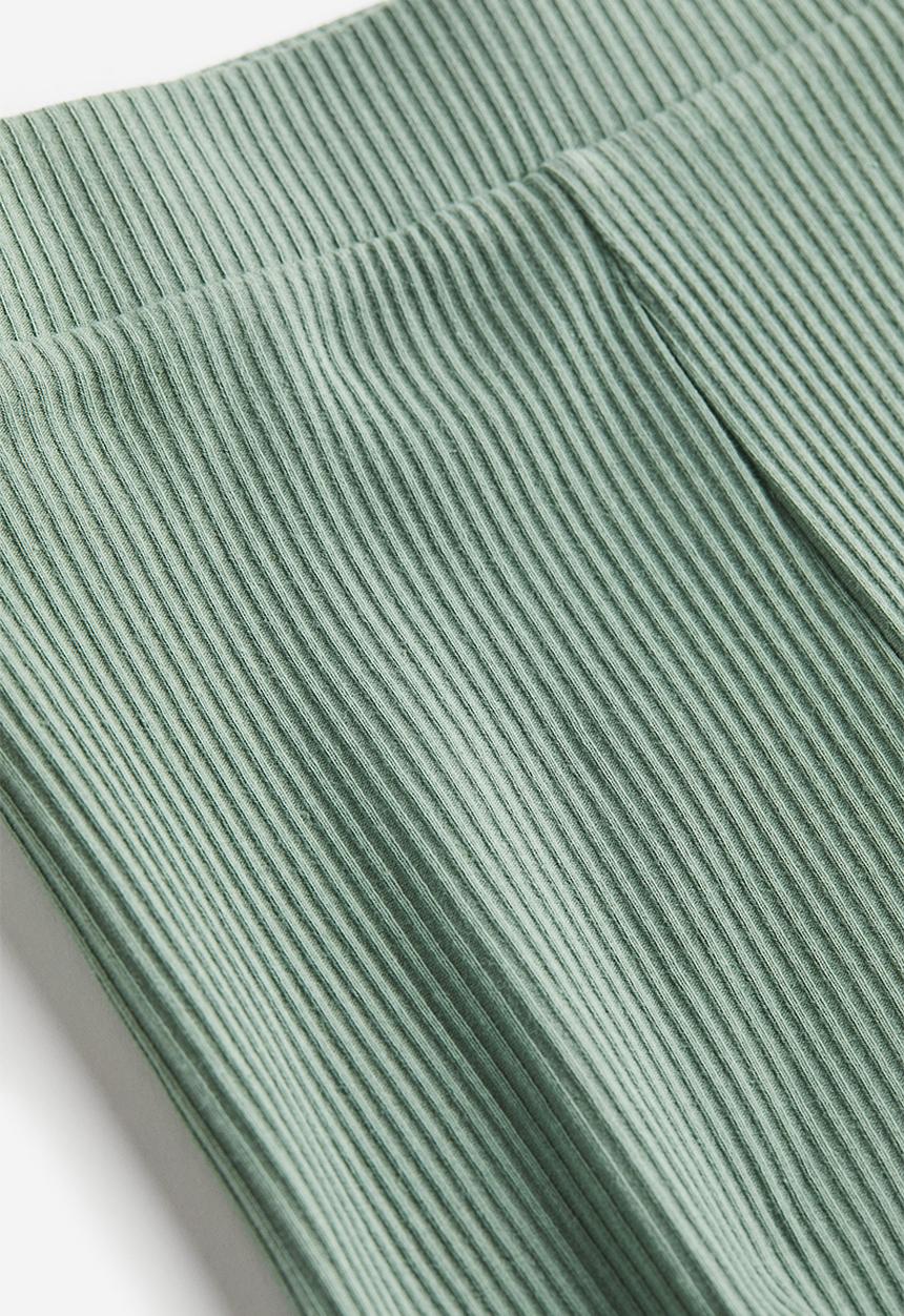 H&M - Cycling shorts - khaki green