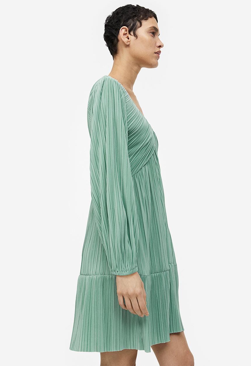 H&M - Pleated jersey dress - green