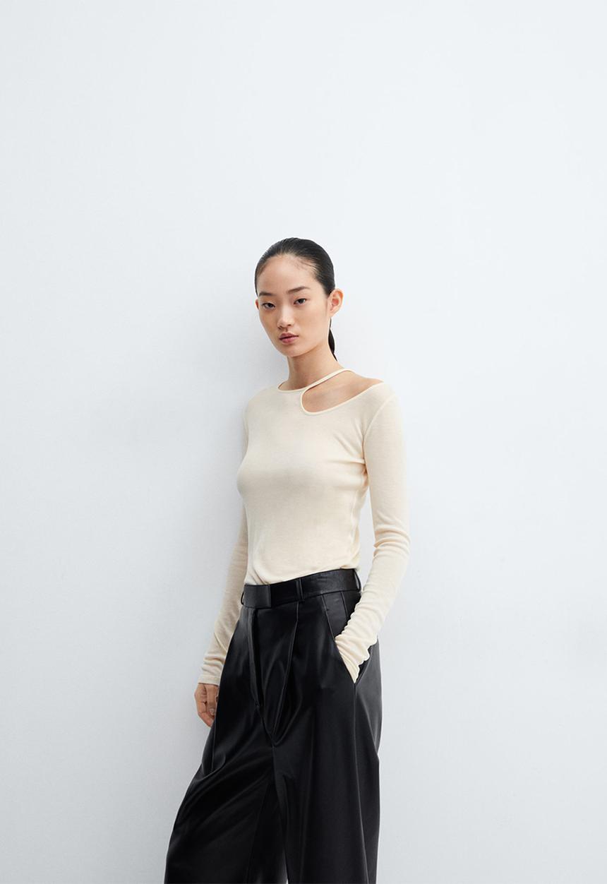MANGO - T-shirt hole - light beige