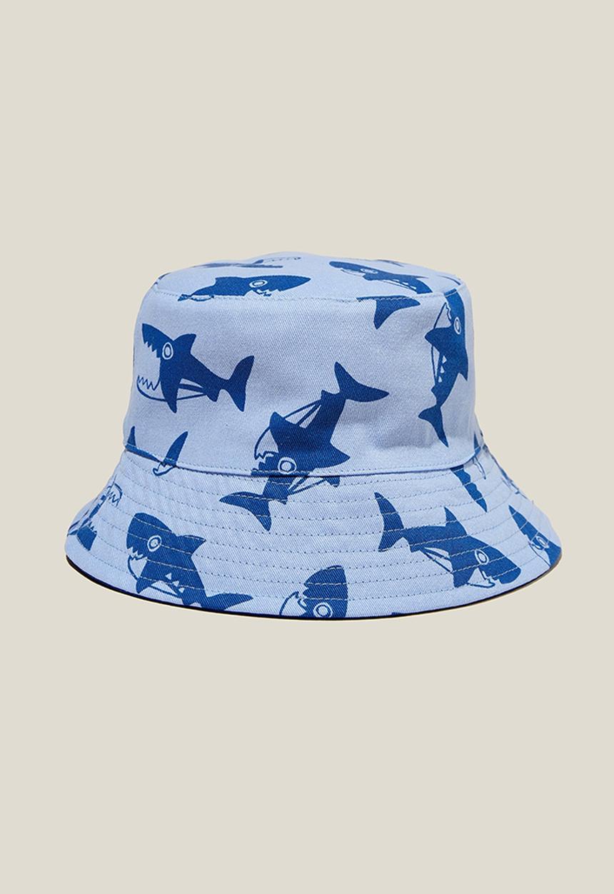 Cotton On - Kids reversible bucket hat - hungry shark/retro blue