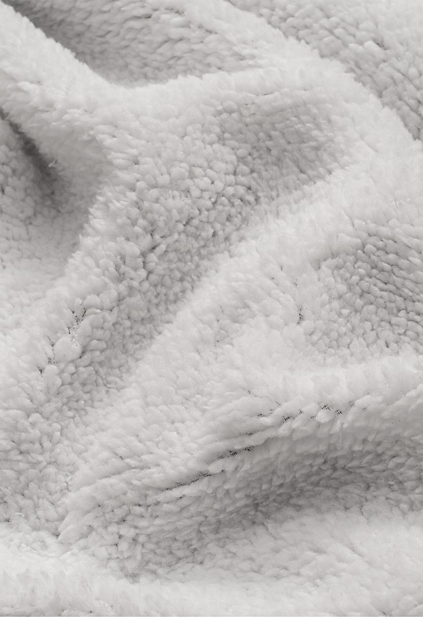 Disney - Sherpa throw - spiderman  mouse all colours