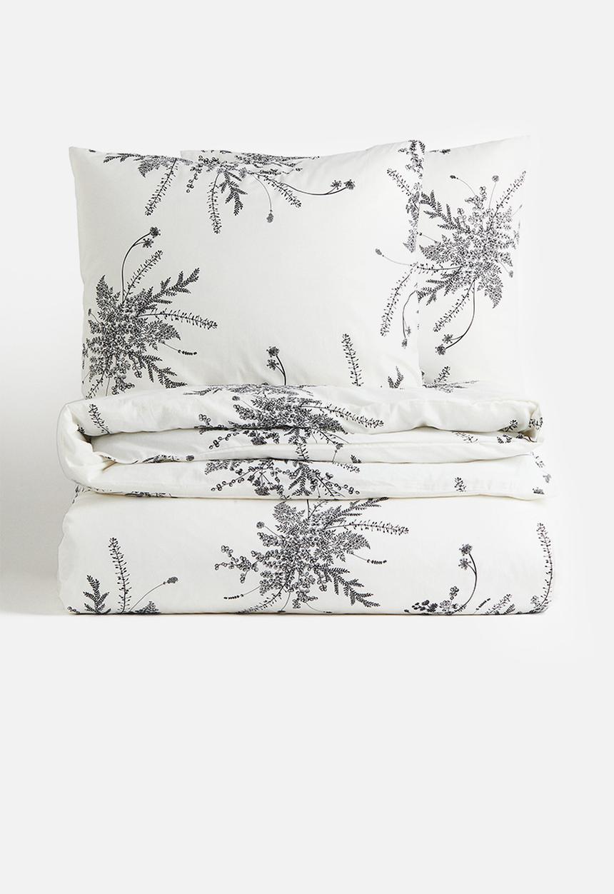 H&M - Patterned double/king size duvet cover set - white