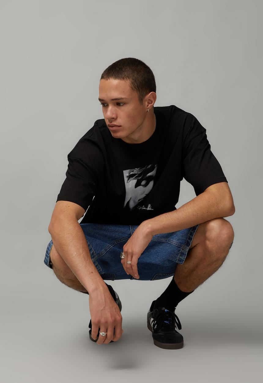 Factorie - Essential music merch T-shirt - lcn bra black/tupac window 