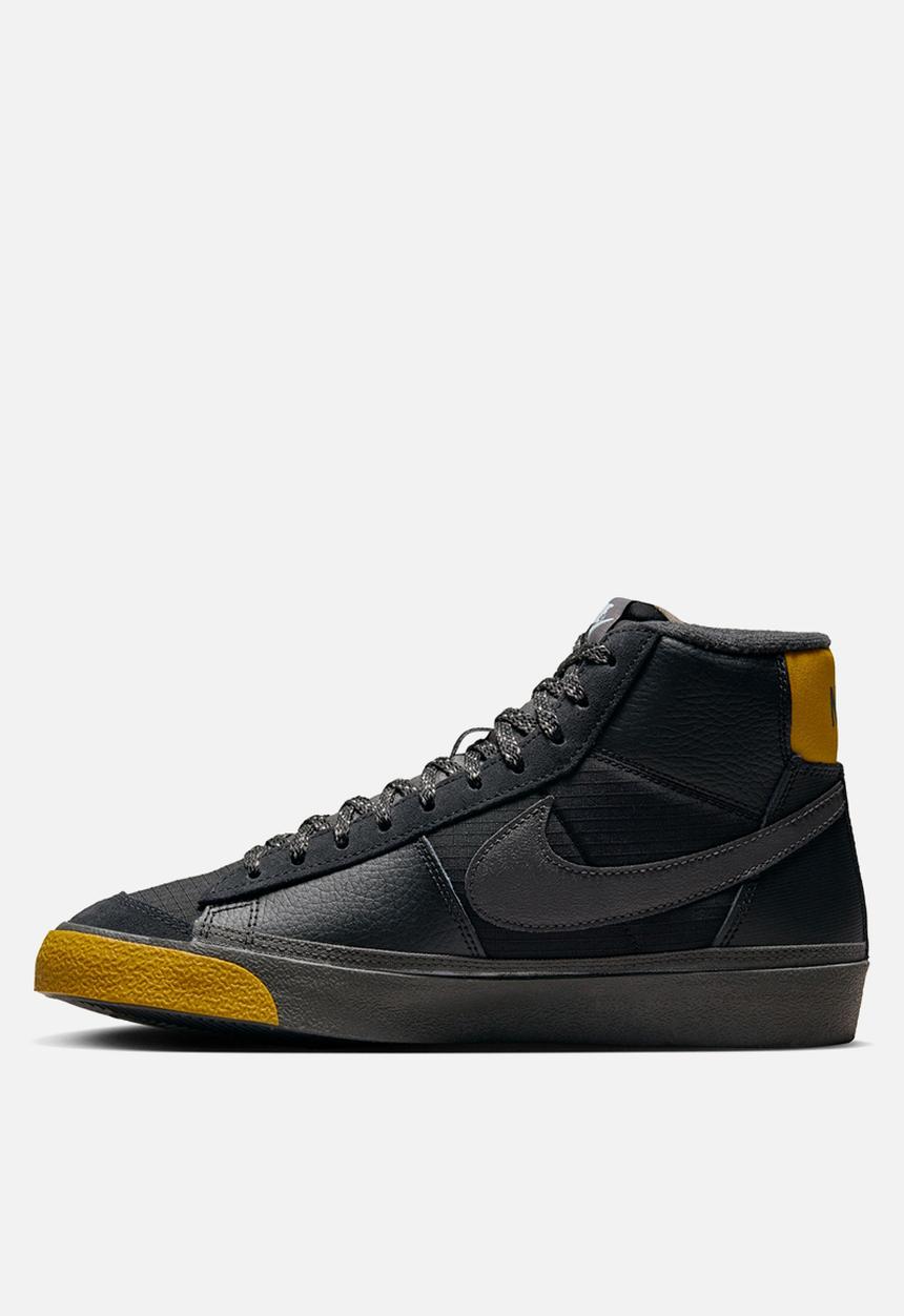Nike - Blazer Mid Pro Club