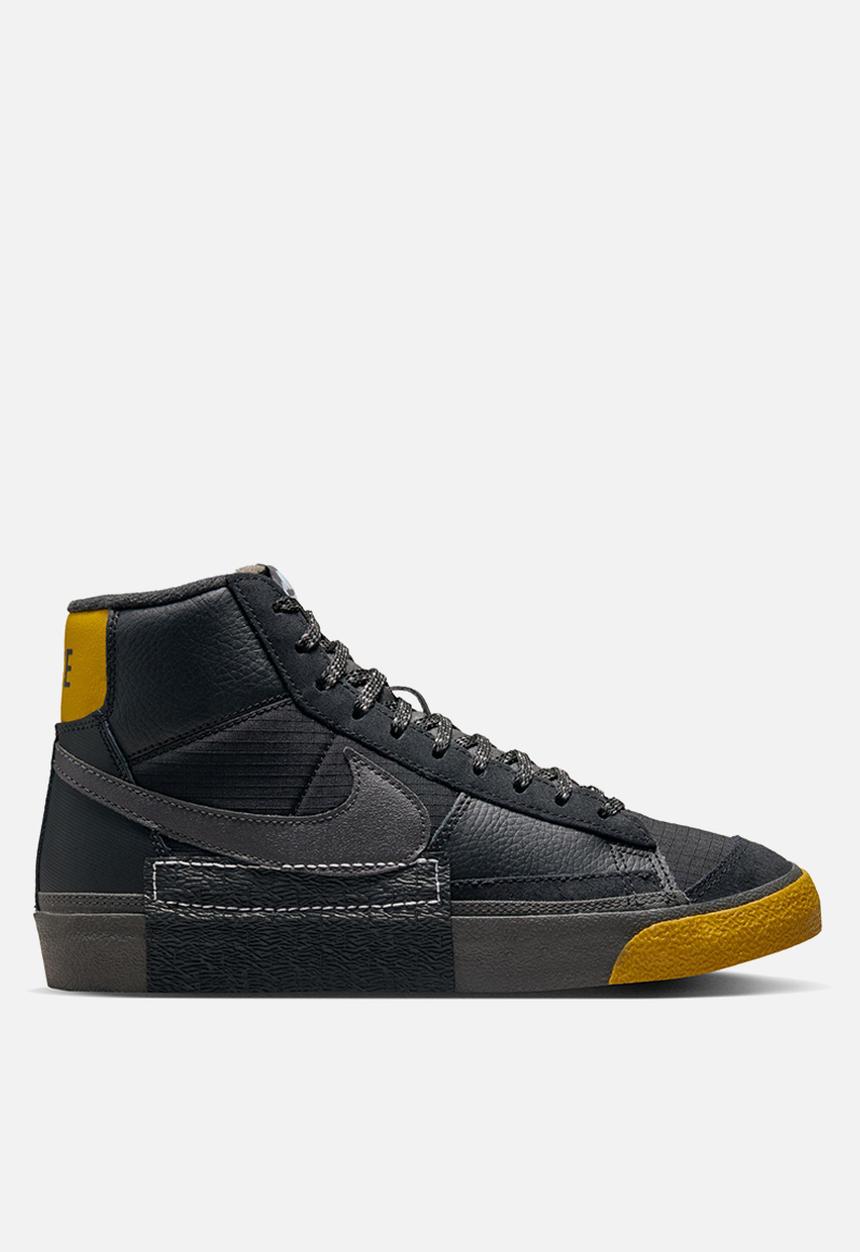 Nike - Blazer Mid Pro Club