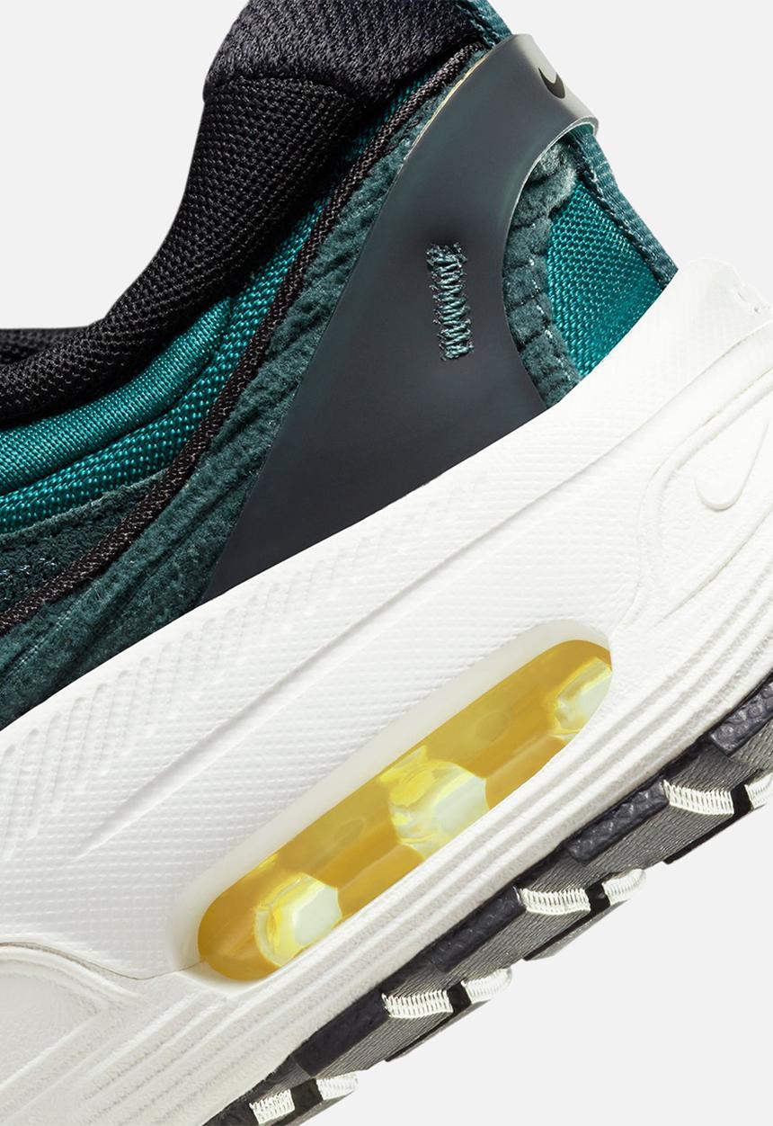 Nike - Air Max Bliss