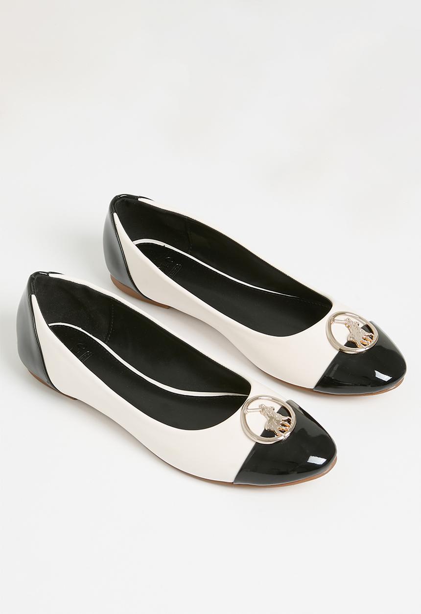POLO - Circle Trim Toe Cap Pump - Off White