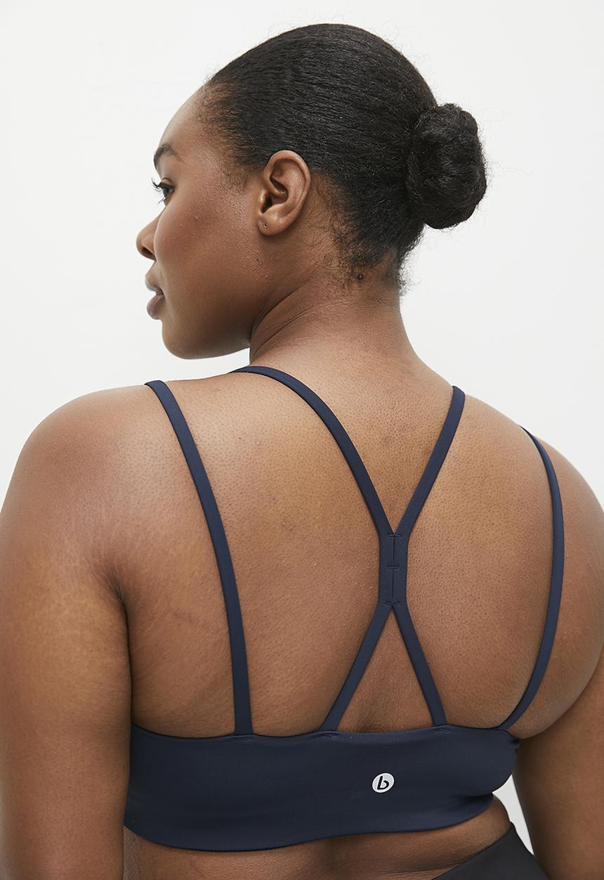 Cotton On - Plus Recycled Strappy Sports Crop - Oceanic Navy