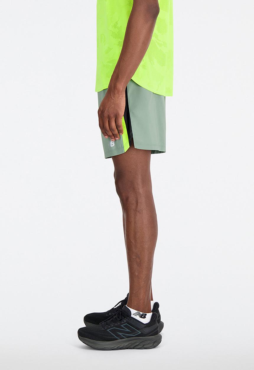 New Balance  - Accelerate 7in Short - green