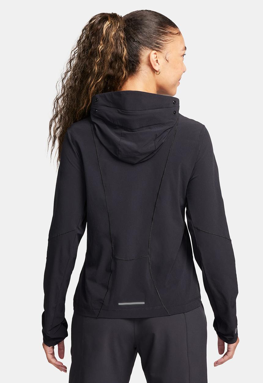 Nike - W nk swift uv jkt - black/reflective silver