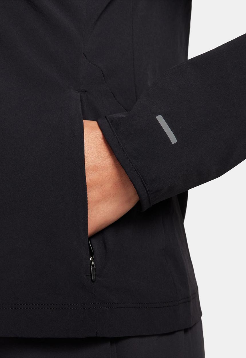 Nike - W nk swift uv jkt - black/reflective silver