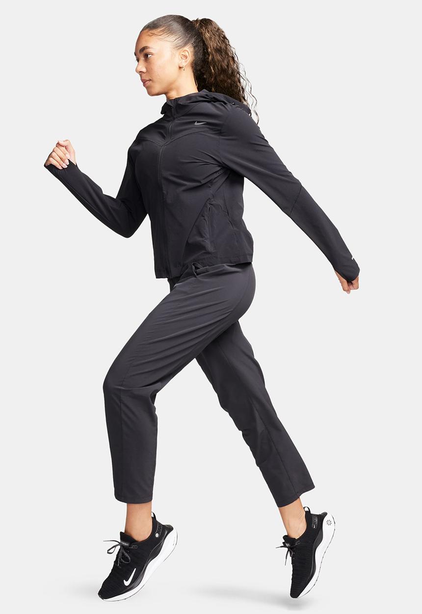 Nike - W nk swift uv jkt - black/reflective silver