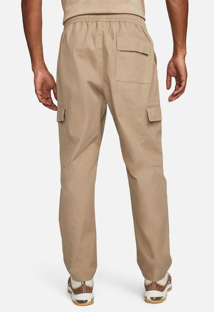 Nike - Club cargo woven pant- khaki