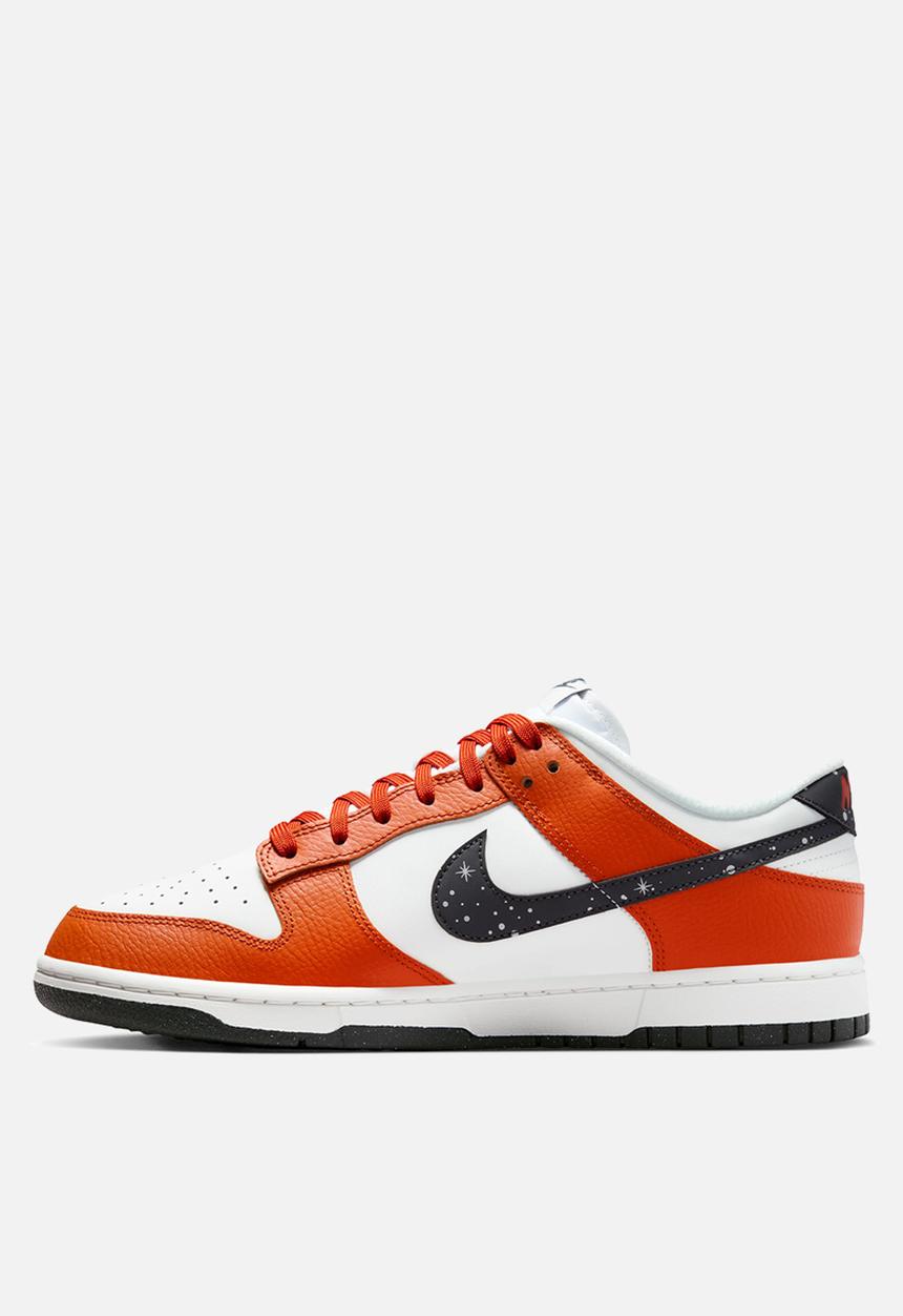 Nike - Dunk Low