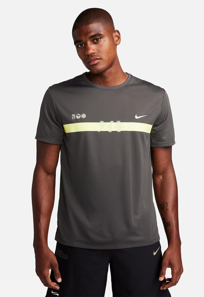 Nike - Dri-FIT UV SS running tee HKNE - grey