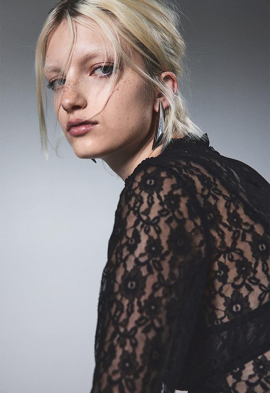 H&M - Long-sleeved lace top - black