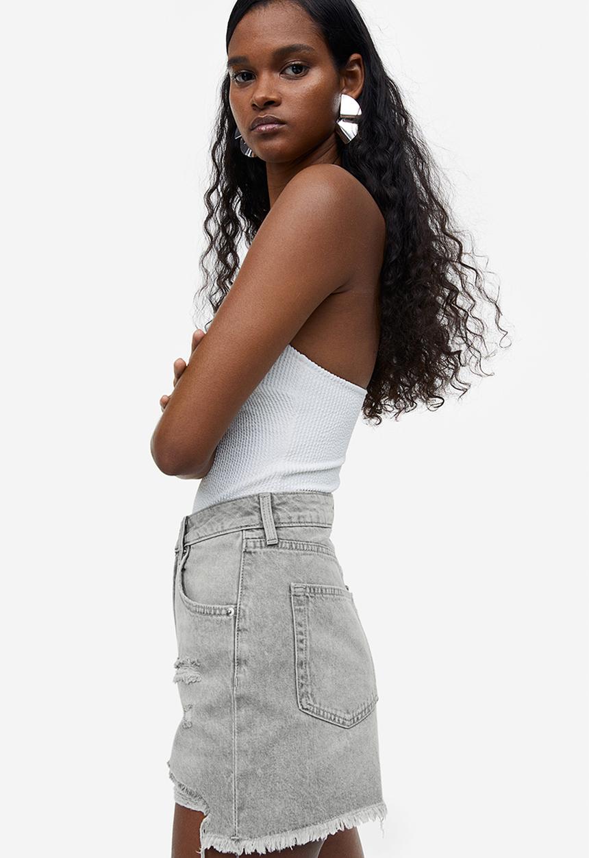H&M - High-waisted denim shorts - light grey 