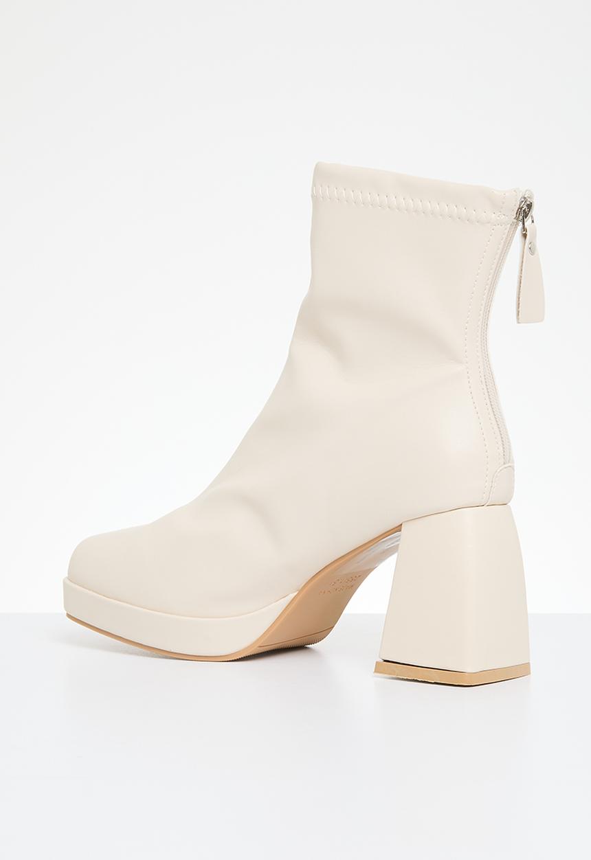 Superbalist - Chloe ankle boot - off white