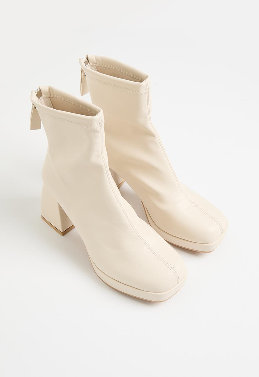 Superbalist - Chloe ankle boot - off white