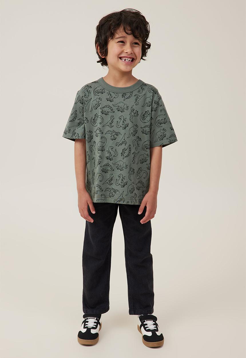 Cotton On - Jonny short sleeve print tee - swag green/dino yardage