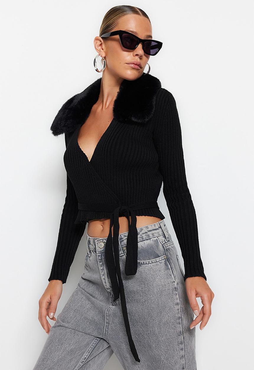 Trendyol - Faux fur detail sweater - black