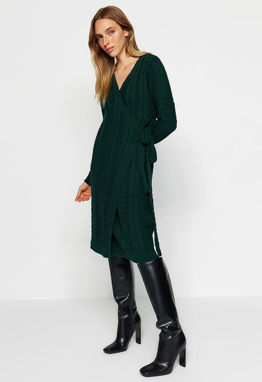 Trendyol - Fitted evening dress - emerald green