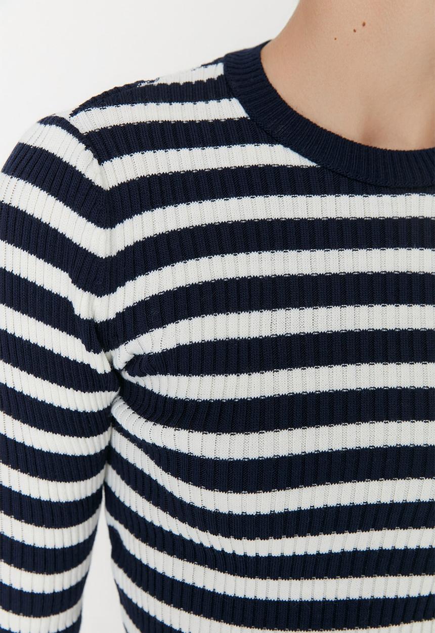 Trendyol - Basic striped sweater - navy & white 