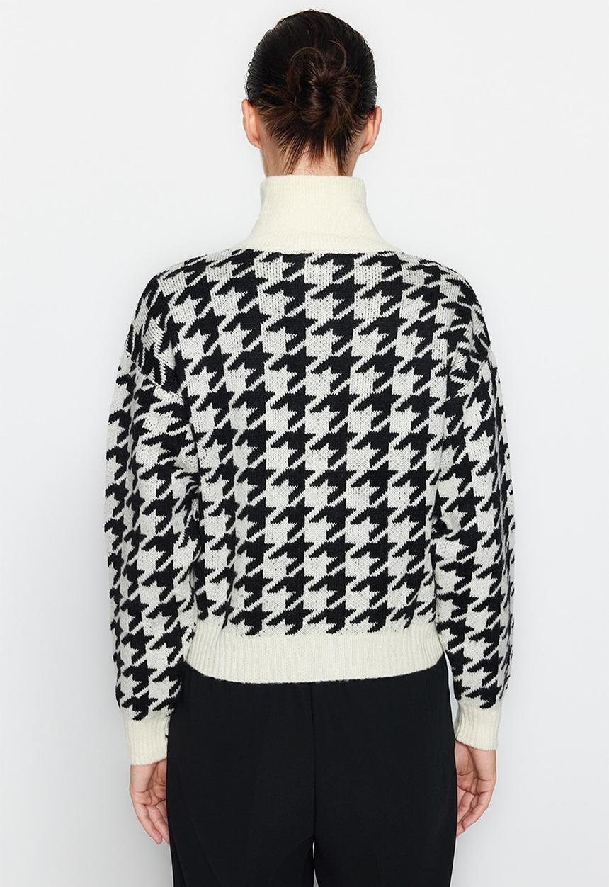 Trendyol - Houndstooth printed sweater - stone