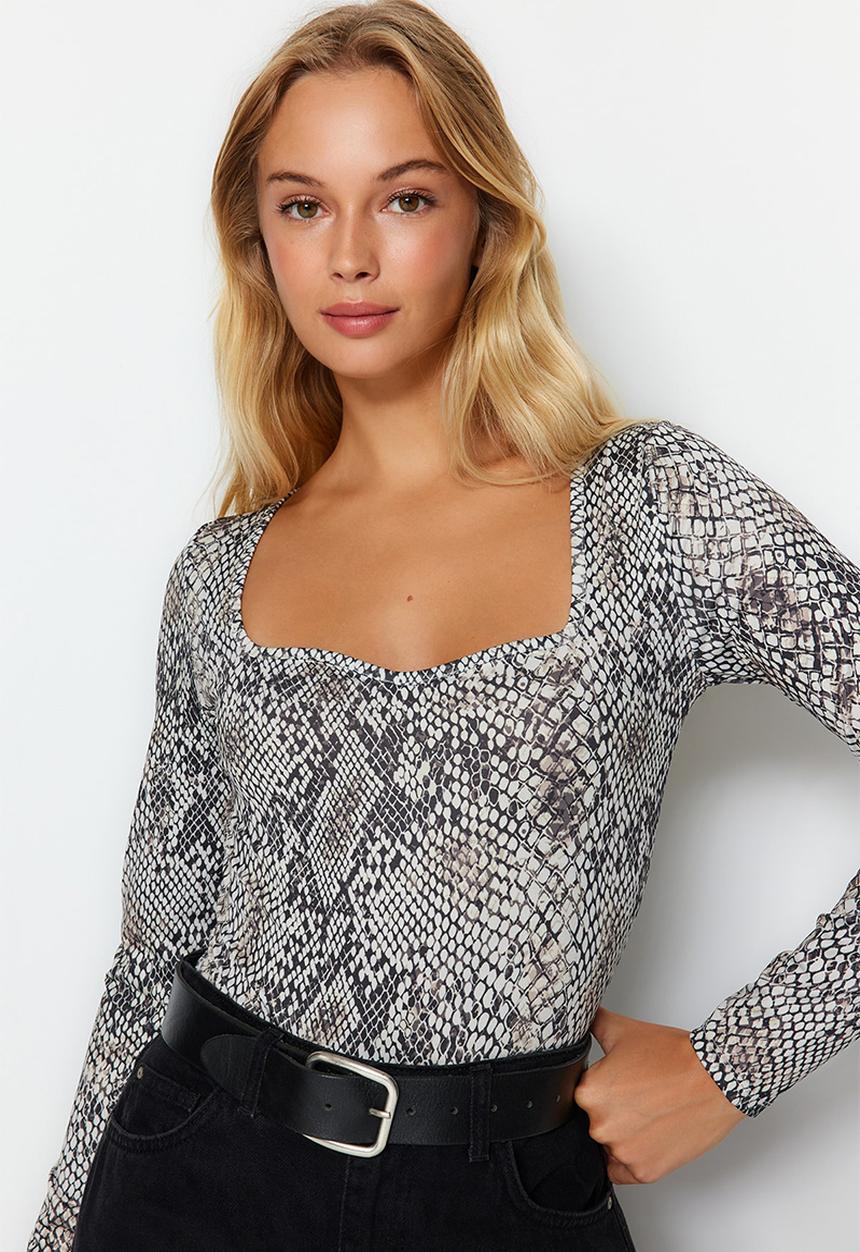 Trendyol - Snake print sweatheart neck bodysuit - multi