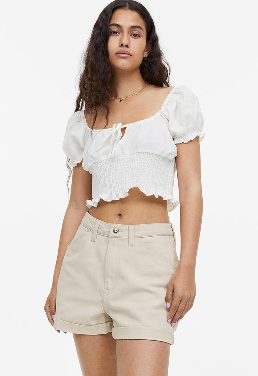H&M - High-waisted cargo shorts - light beige
