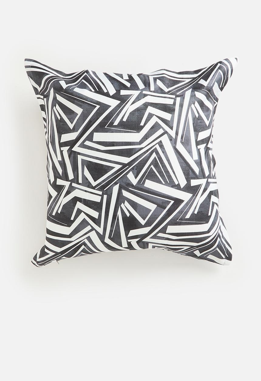 Grey Gardens - Shattered Cushion Cover - Black & White