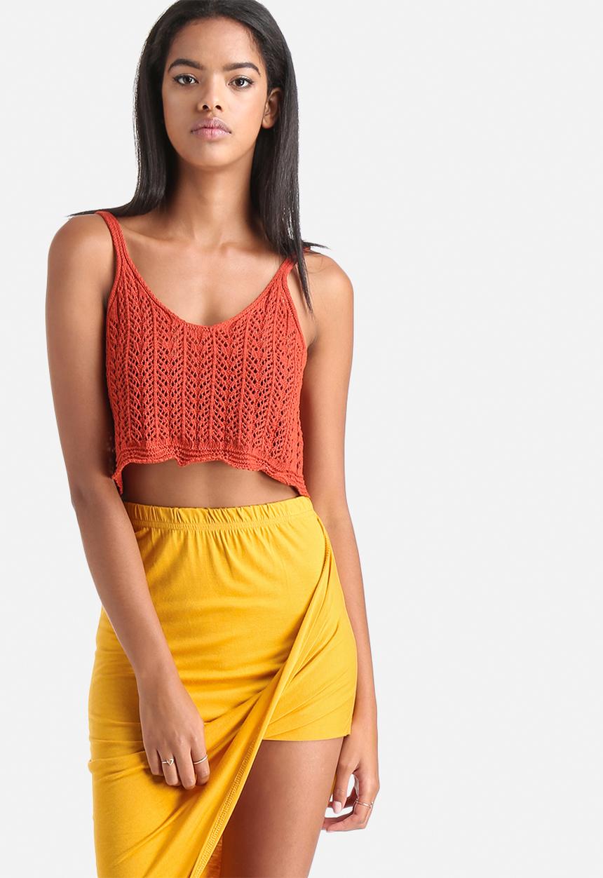 Influence. - Sleeveless Knitted Cropped Top