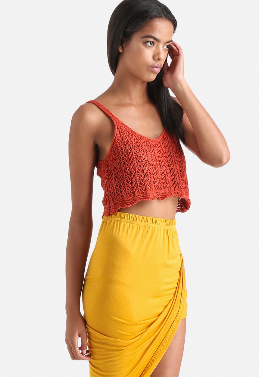 Influence. - Sleeveless Knitted Cropped Top