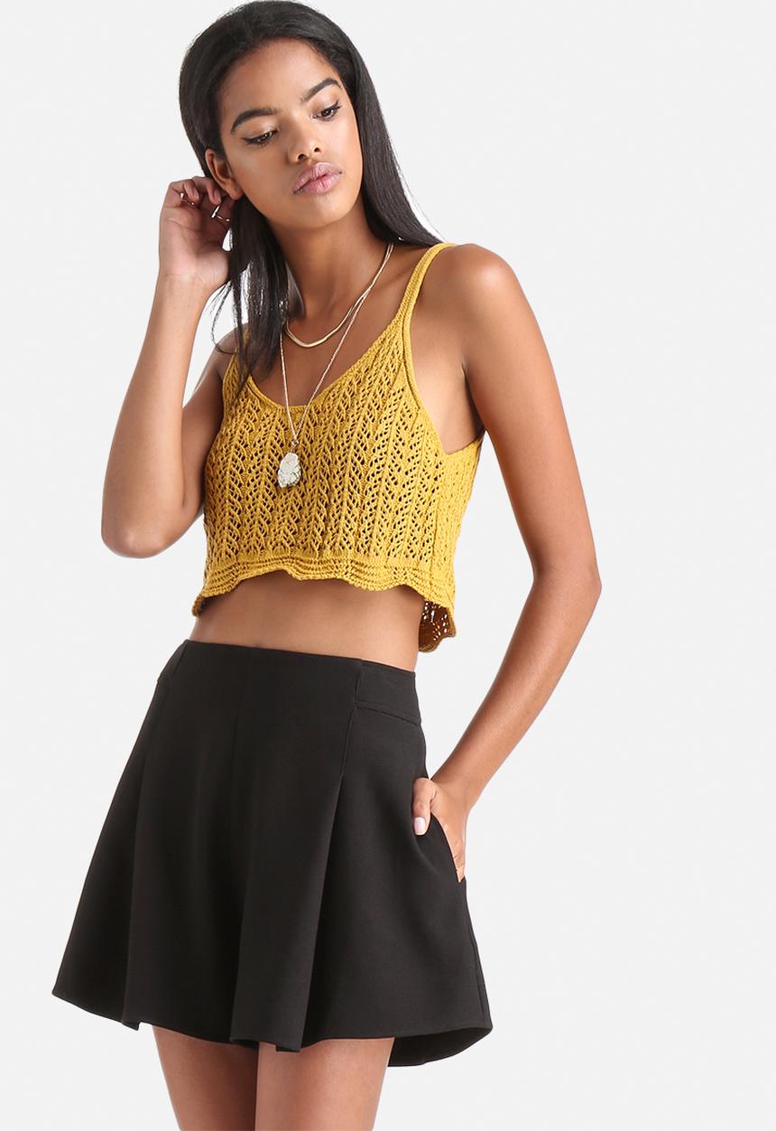 Influence. - Sleeveless Knitted Cropped Top