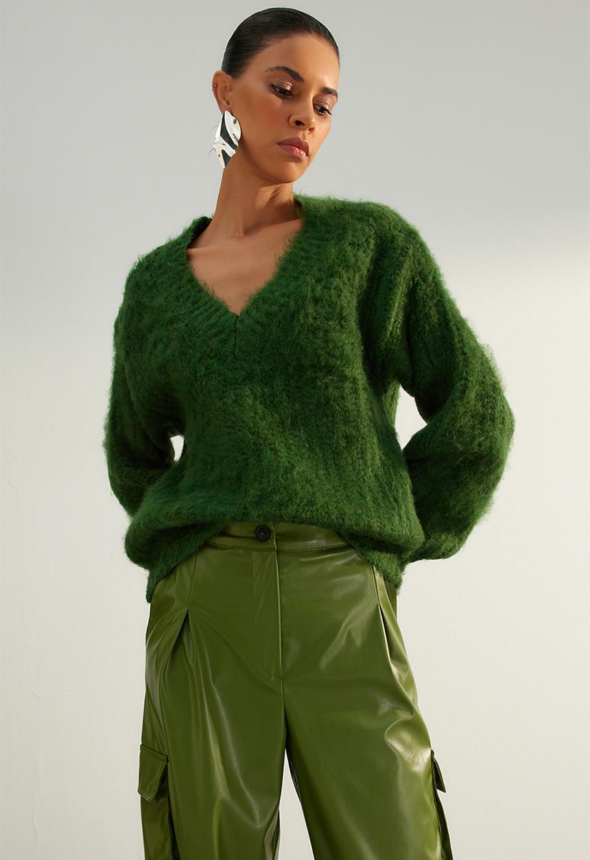 Trendyol - Limited edition v-neck sweater - green